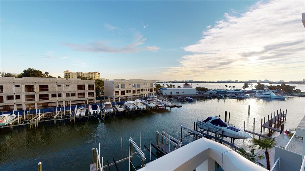 920 N OSCEOLA AVENUE UNIT 405 CLEARWATER, FL 33755