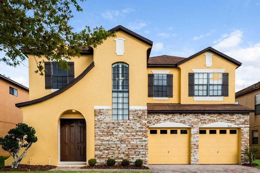 9837 LAKE DISTRICT LANE ORLANDO, FL 32832