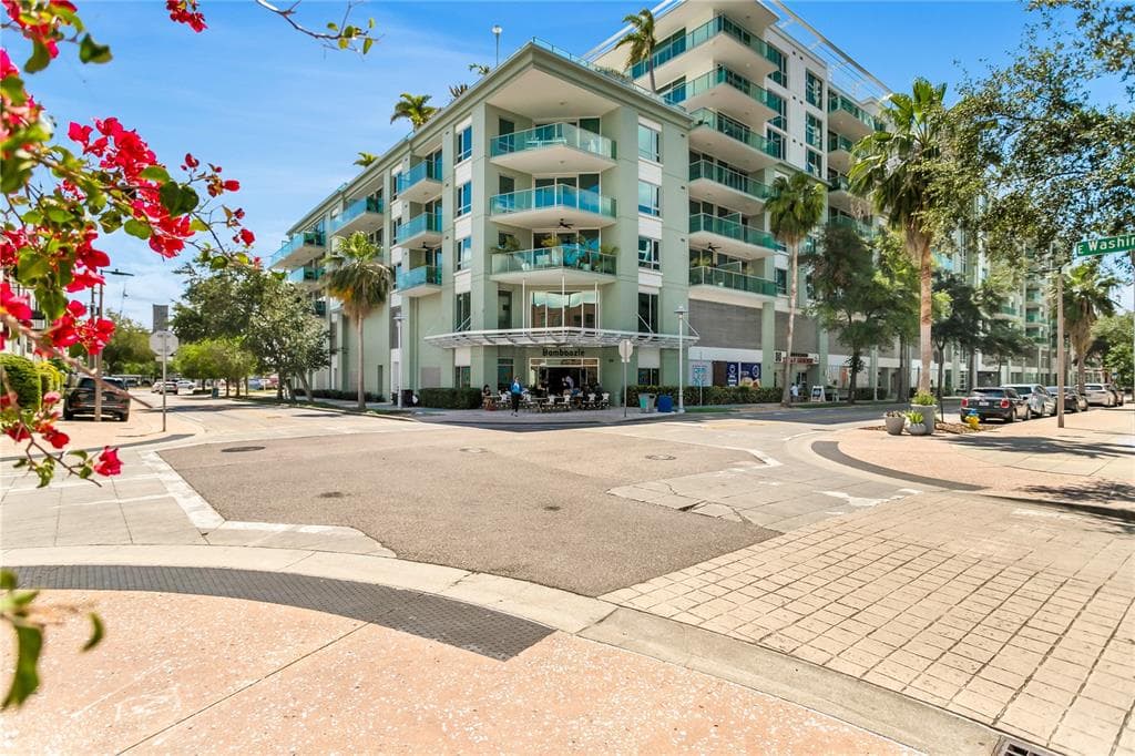 111 N 12TH STREET UNIT 1502 TAMPA, FL 33602