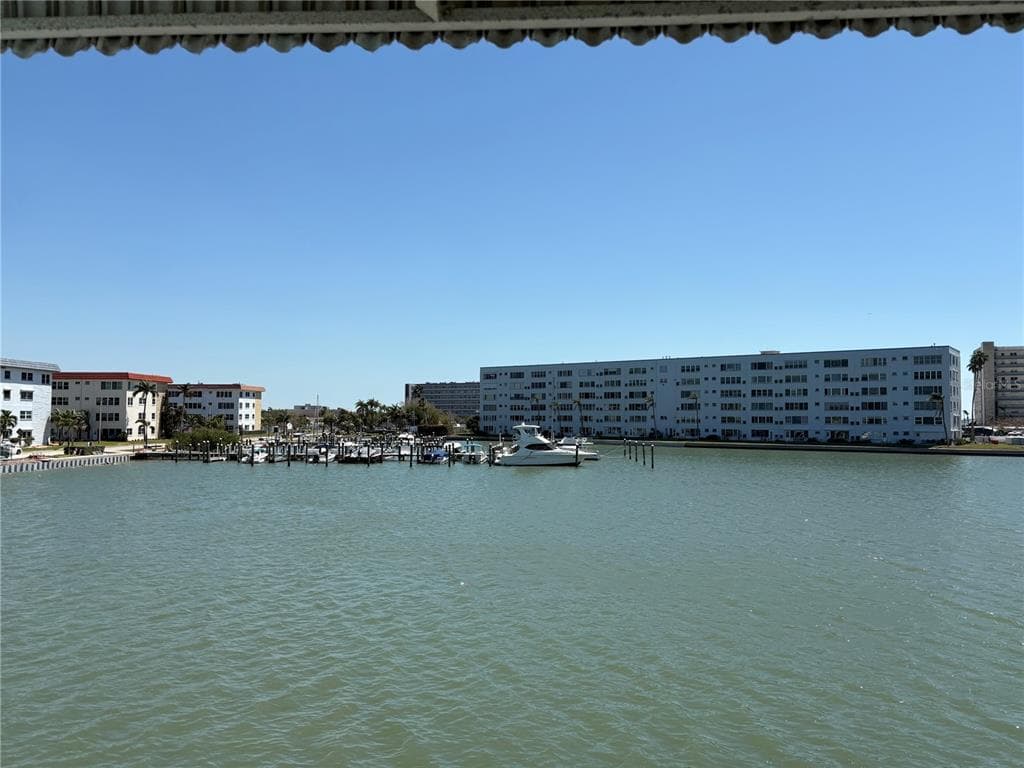 5940 30TH AVENUE S UNIT 206 GULFPORT, FL 33707