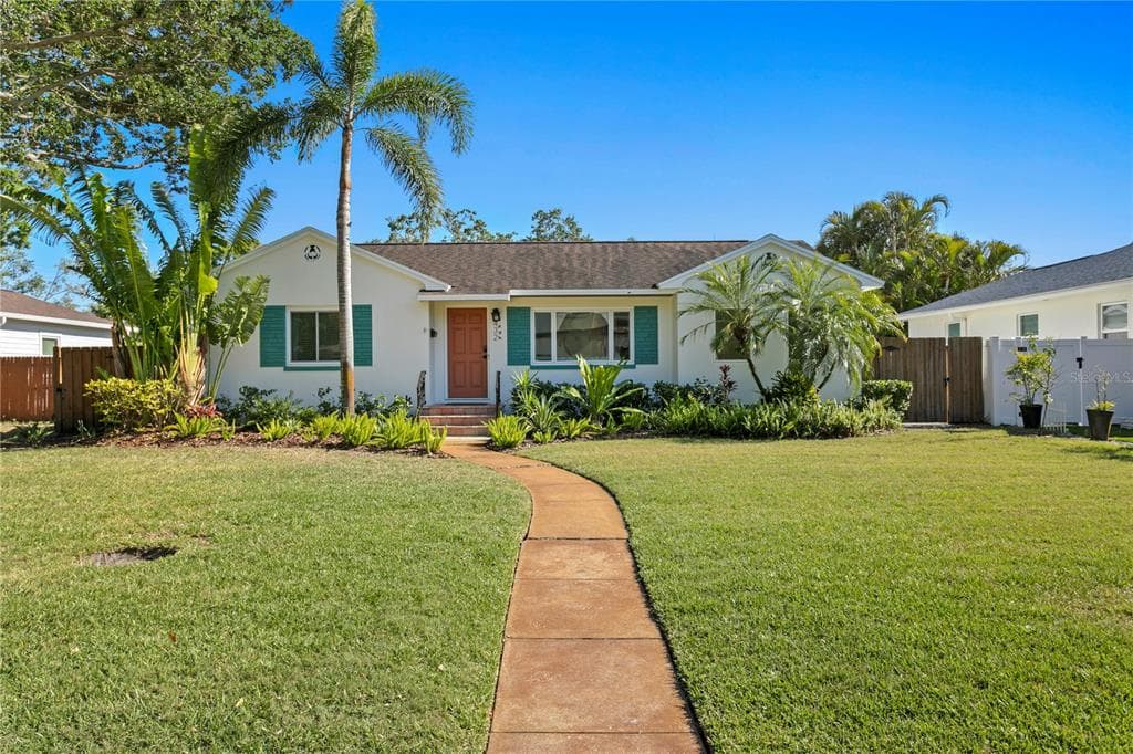 432 39TH AVENUE NE ST PETERSBURG, FL 33703