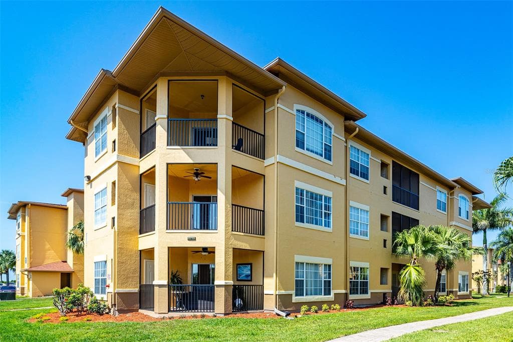 4307 BAYSIDE VILLAGE DRIVE UNIT 206 TAMPA, FL 33615