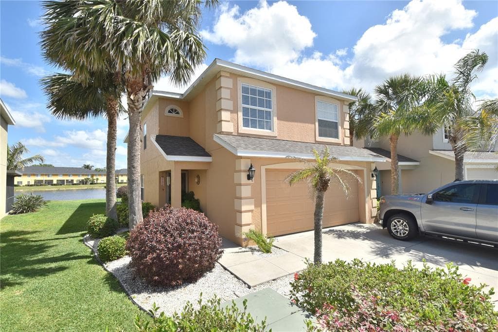 11750 TEMPEST HARBOR LOOP VENICE, FL 34292