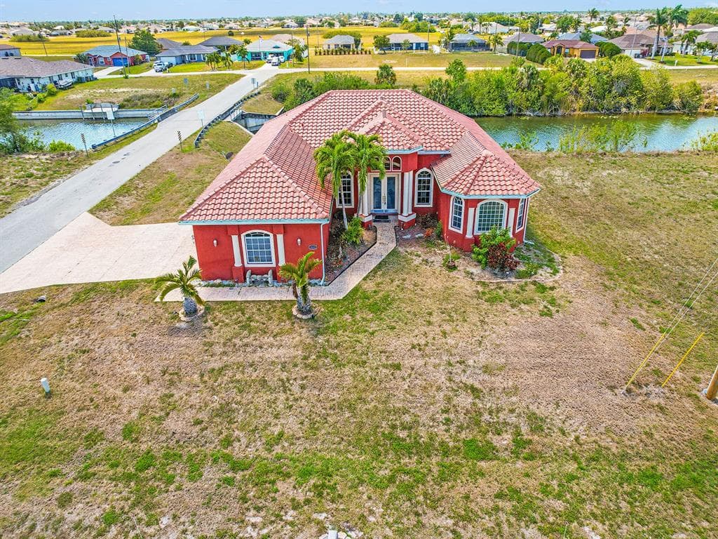 1112 NW 9TH AVENUE