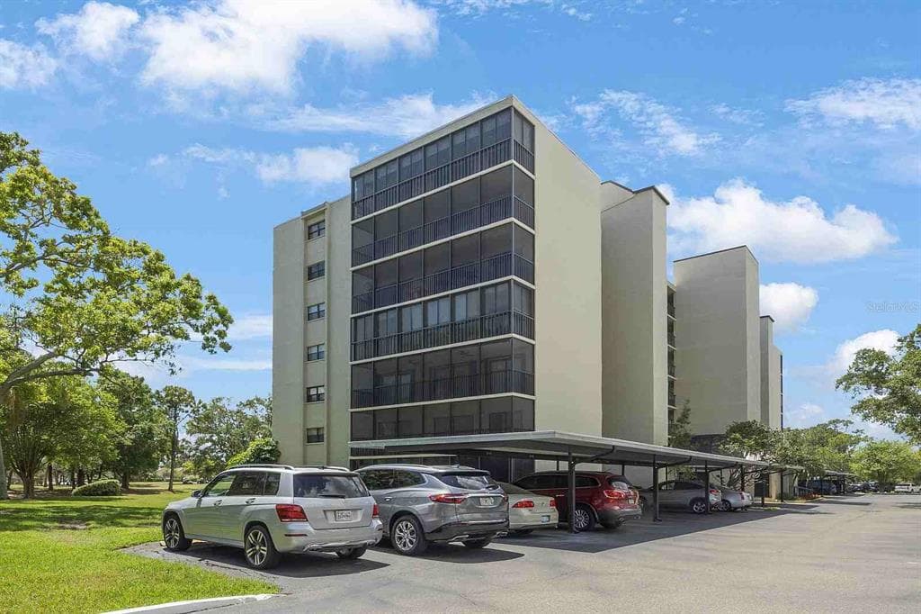 2900 COVE CAY DRIVE UNIT 1B CLEARWATER, FL 33760