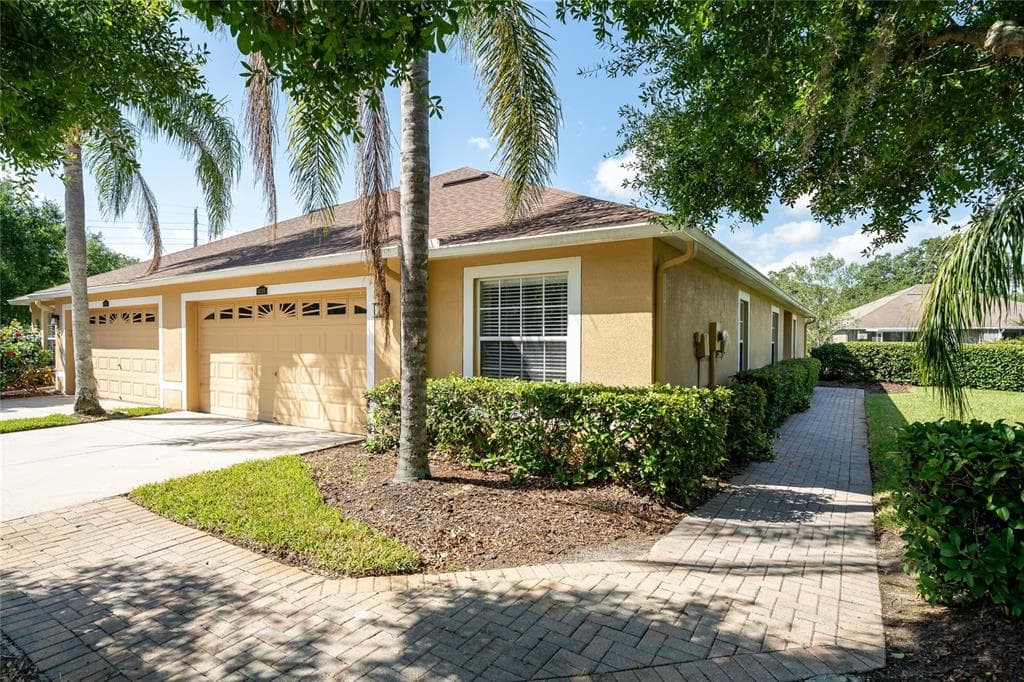4235 ANGELICA LOOP WESLEY CHAPEL, FL 33543