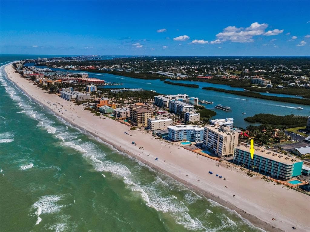 19440 GULF BOULEVARD UNIT 306 INDIAN SHORES, FL 33785
