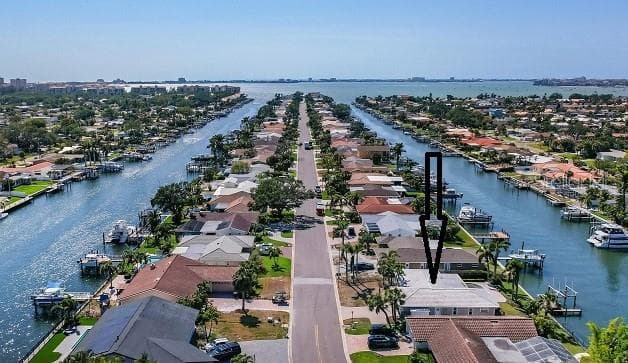 3807 48TH AVENUE S ST PETERSBURG, FL 33711