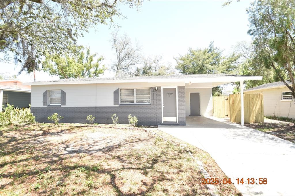 10709 N CONNECHUSETT ROAD TAMPA, FL 33617