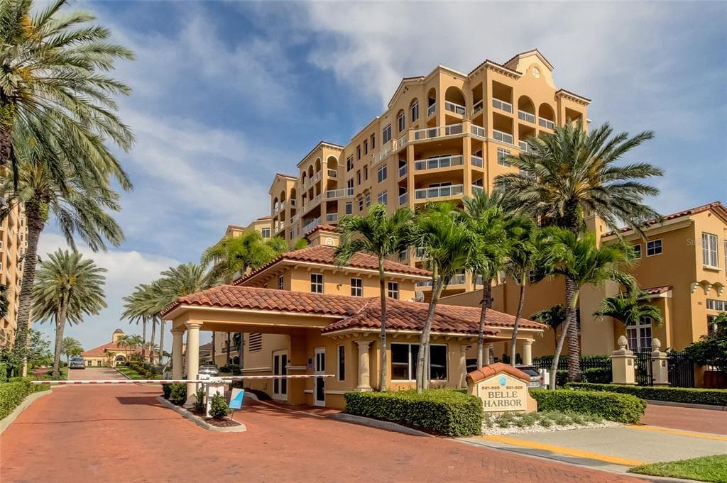 501 MANDALAY AVENUE UNIT 504 CLEARWATER, FL 33767