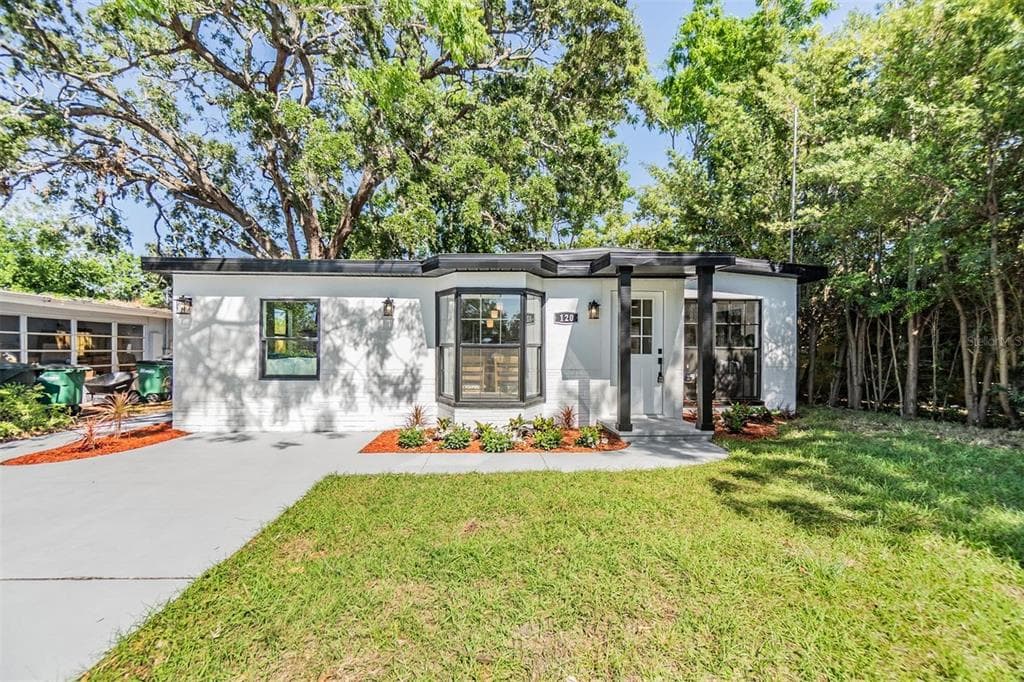 120 12TH AVENUE N SAFETY HARBOR, FL 34695