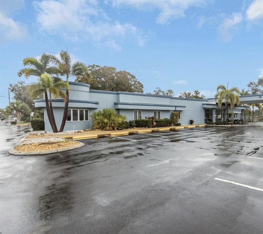7641 66TH STREET N PINELLAS PARK, FL 33781