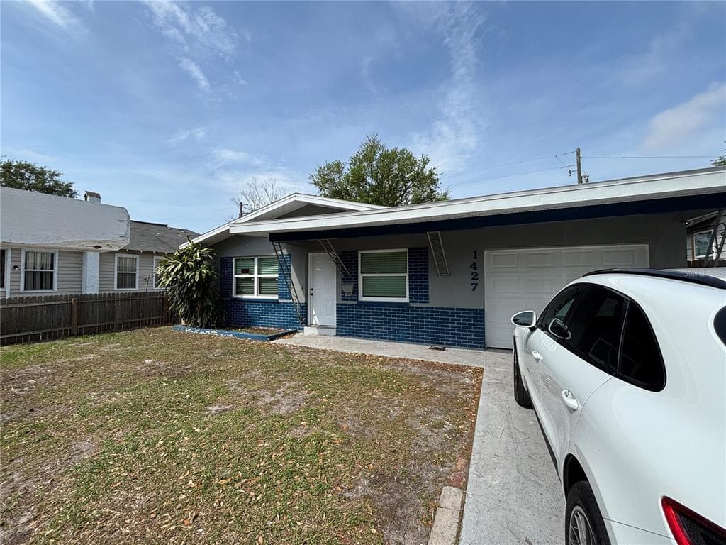 1427 15TH STREET S ST PETERSBURG, FL 33705