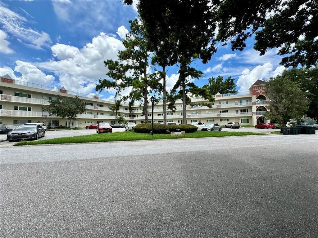 2263 AMERICUS BOULEVARD E UNIT 53 CLEARWATER, FL 33763