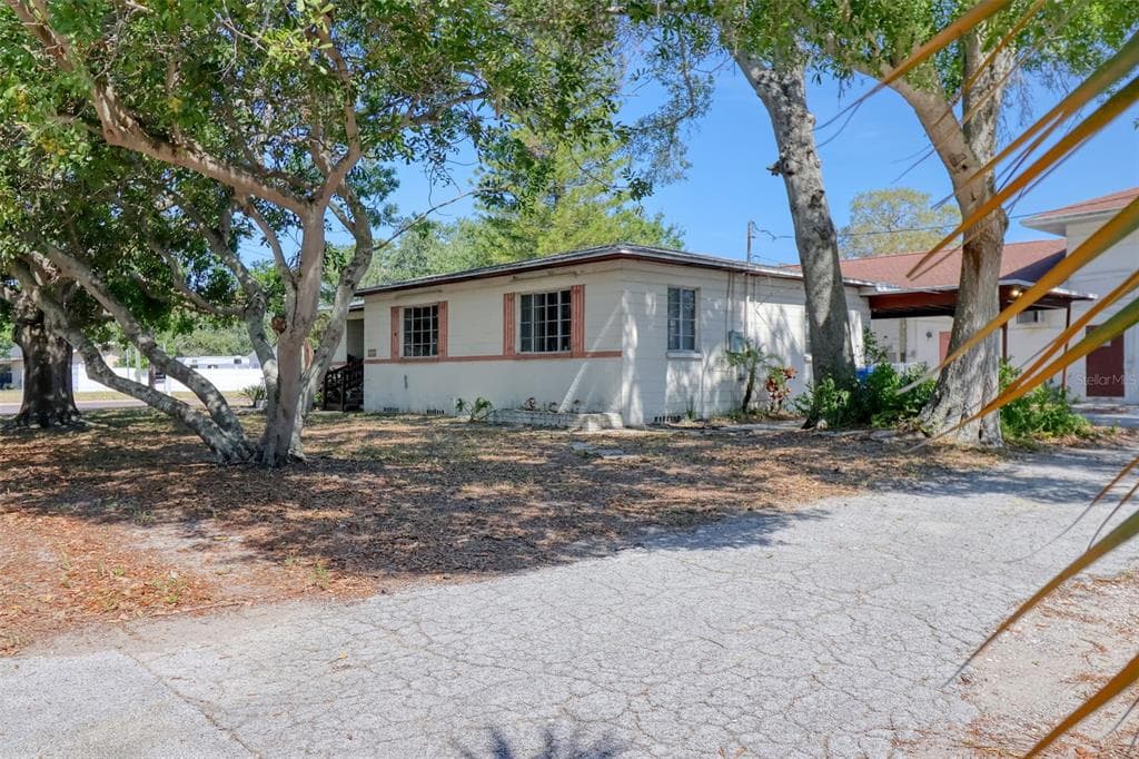 4845 25 AVENUE N ST PETERSBURG, FL 33713
