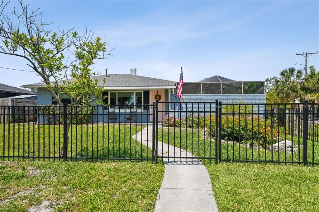 4013 W WATERMAN AVENUE TAMPA, FL 33609