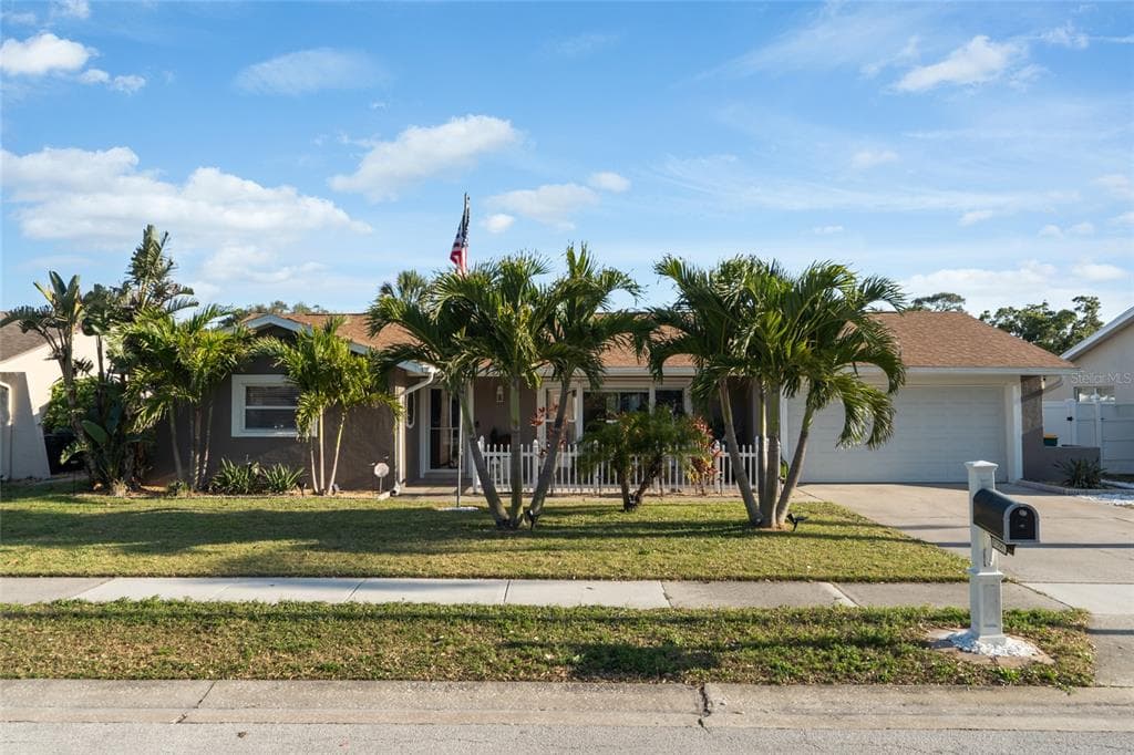 12290 89TH TERRACE SEMINOLE, FL 33772