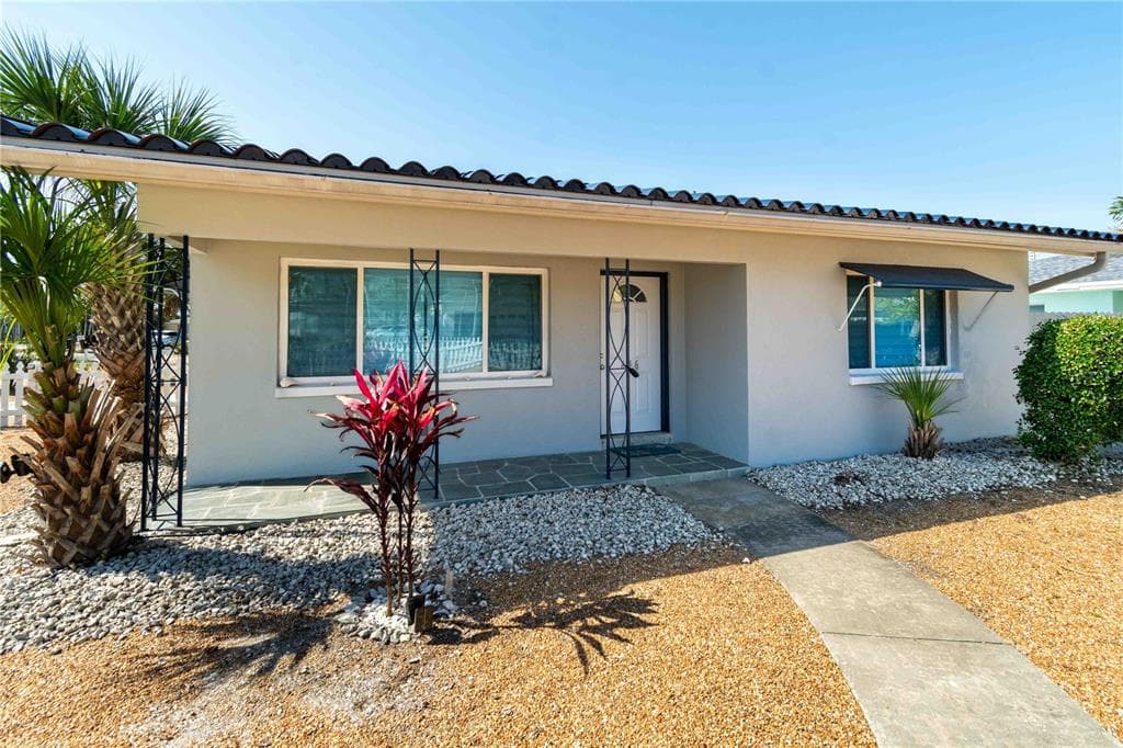 446 46TH AVENUE ST PETE BEACH, FL 33706