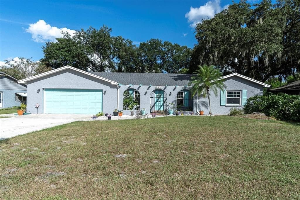 10907 KEWANEE DRIVE TEMPLE TERRACE, FL 33617