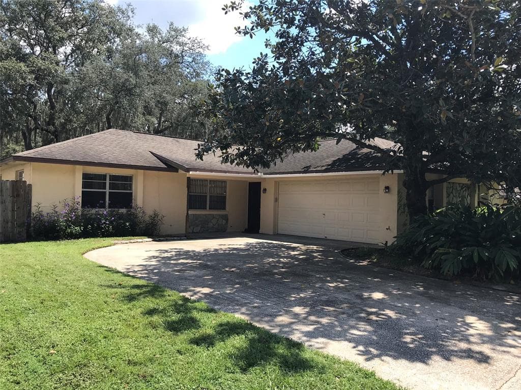 307 FOXWOOD DRIVE BRANDON, FL 33510
