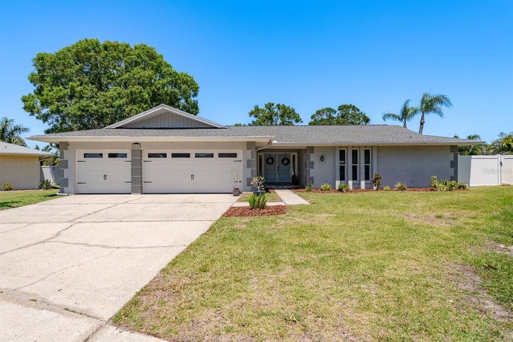 3241 BRUSHWOOD COURT