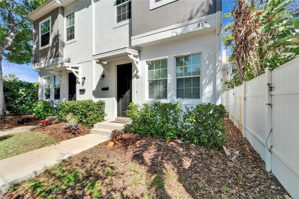 537 DELMAR TERRACE S ST PETERSBURG, FL 33701