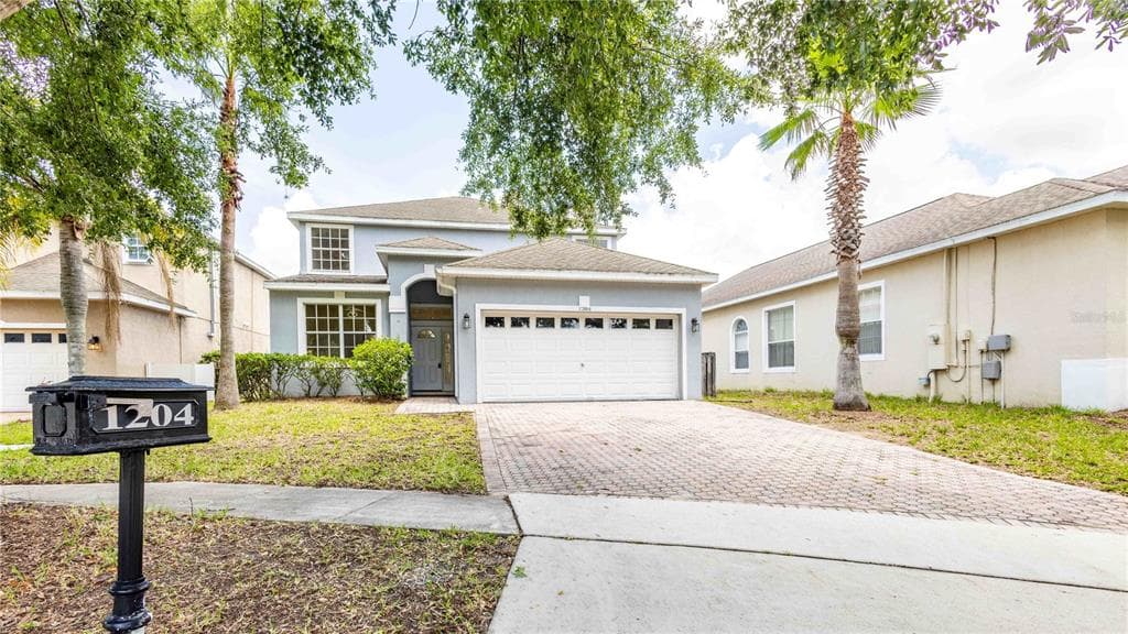 1204 BLACKHEATH COURT DAVENPORT, FL 33897