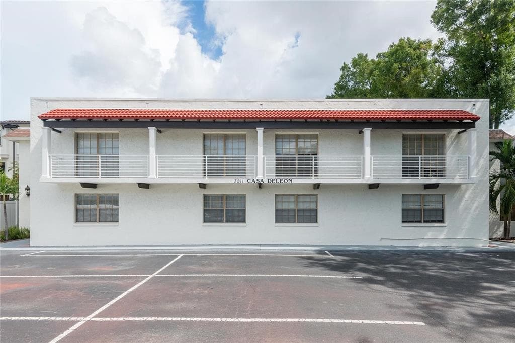 3211 W DE LEON STREET UNIT 2 TAMPA, FL 33609