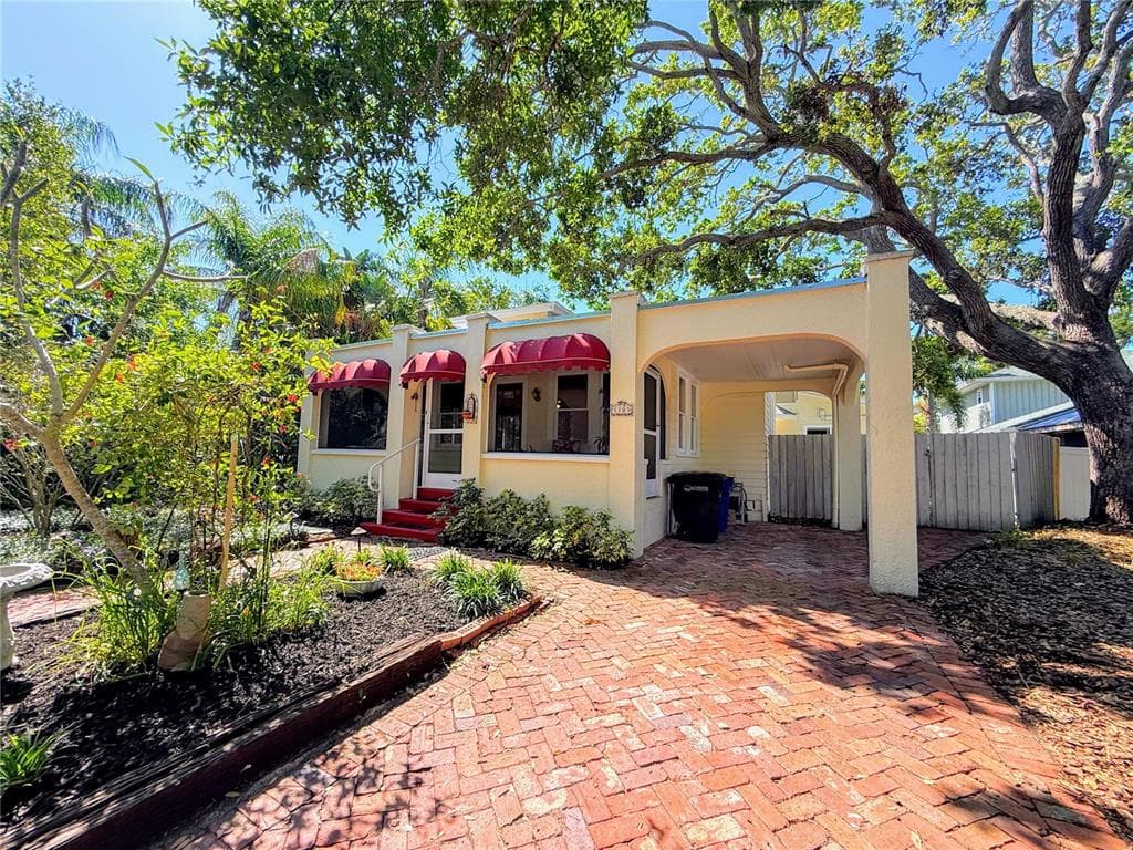 1103 CHARLES STREET