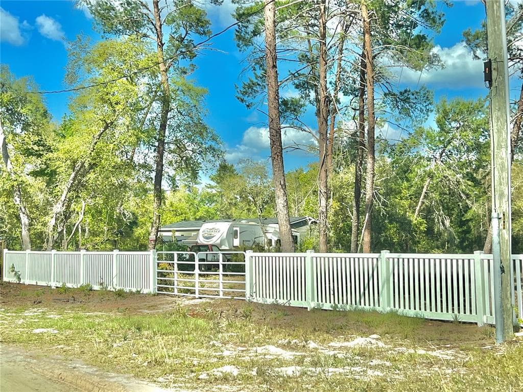 104 OLEANDER LANE GEORGETOWN, FL 32139