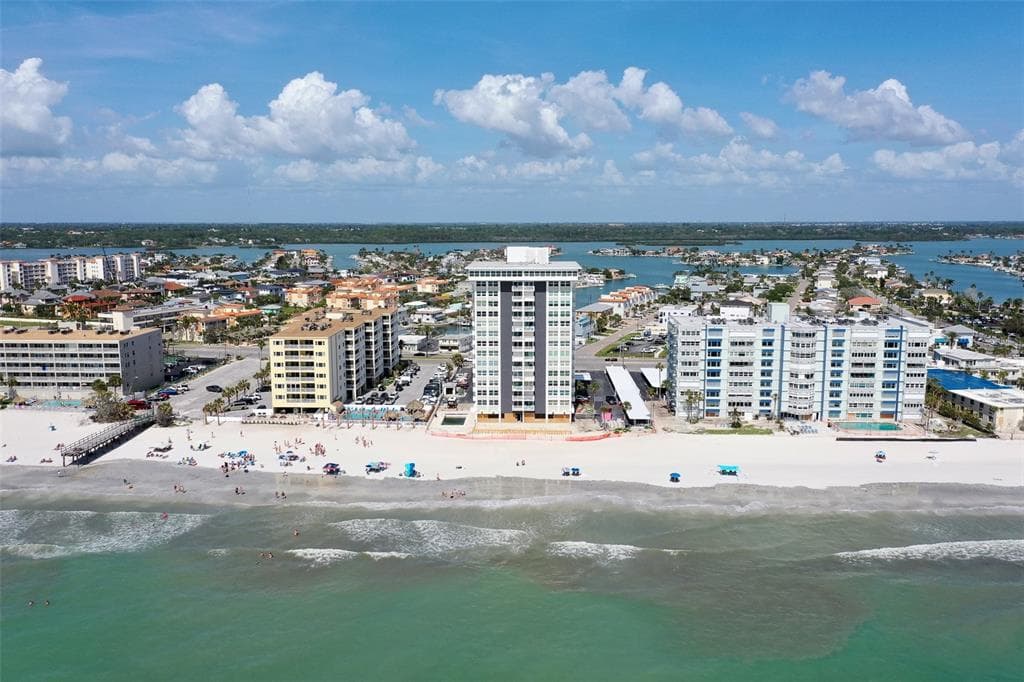 17408 GULF BOULEVARD UNIT 301 REDINGTON SHORES, FL 33708
