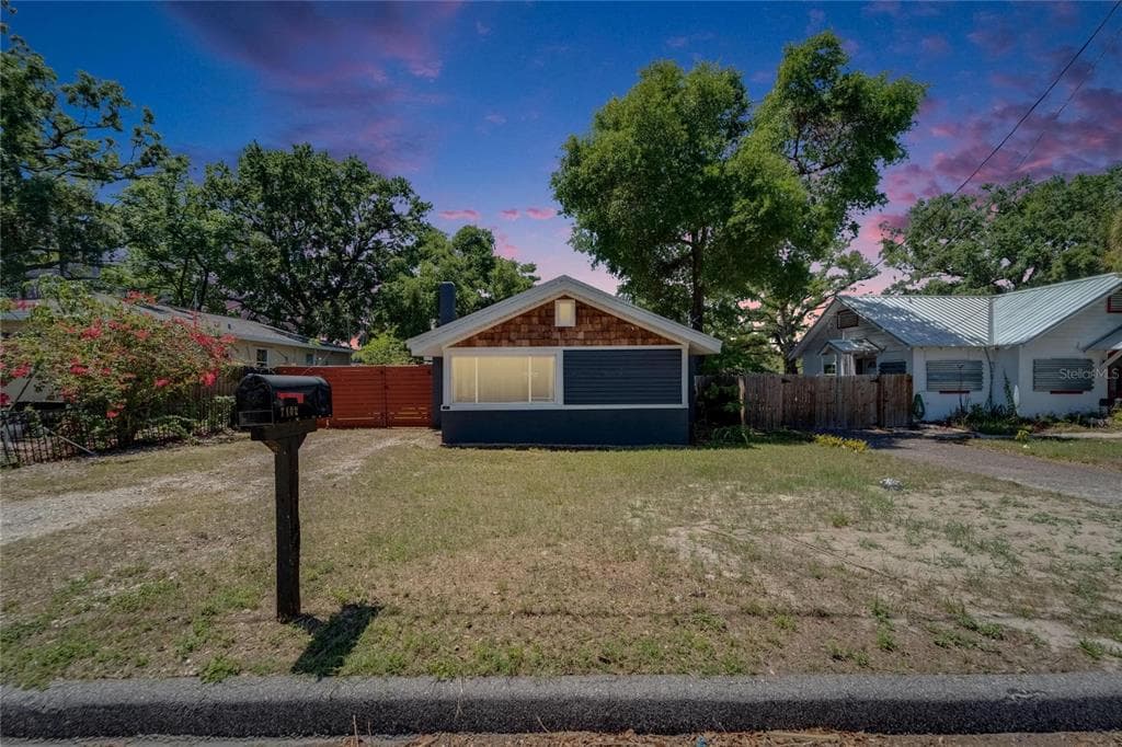 7102 N TALIAFERRO AVENUE TAMPA, FL 33604