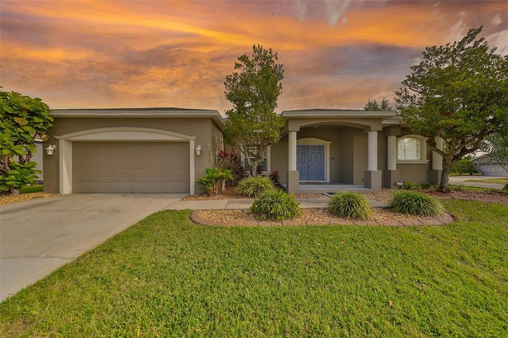 10916 DUNSCORE COTTAGE WAY WIMAUMA, FL 33598