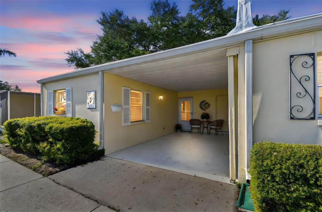 854 SKY LOCH DRIVE N DUNEDIN, FL 34698