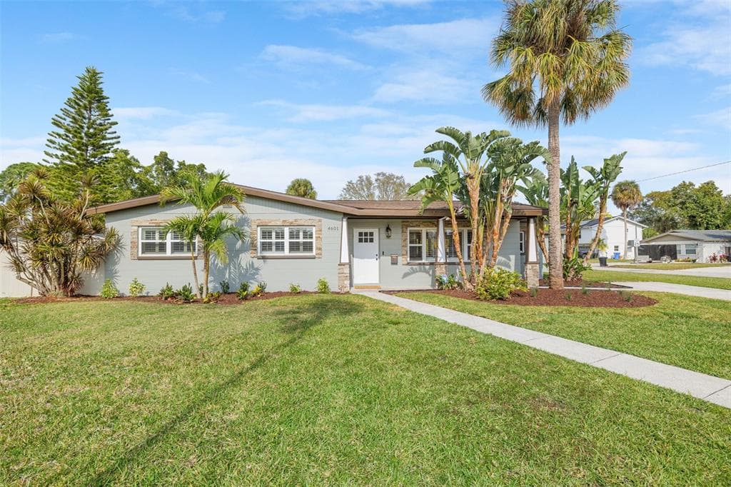 4601 VENETIAN BOULEVARD NE ST PETERSBURG, FL 33703