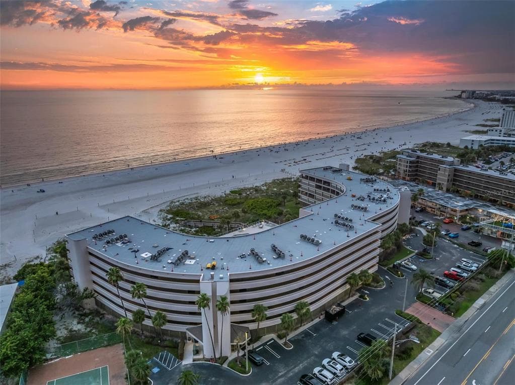 4450 GULF BOULEVARD UNIT 114 ST PETE BEACH, FL 33706
