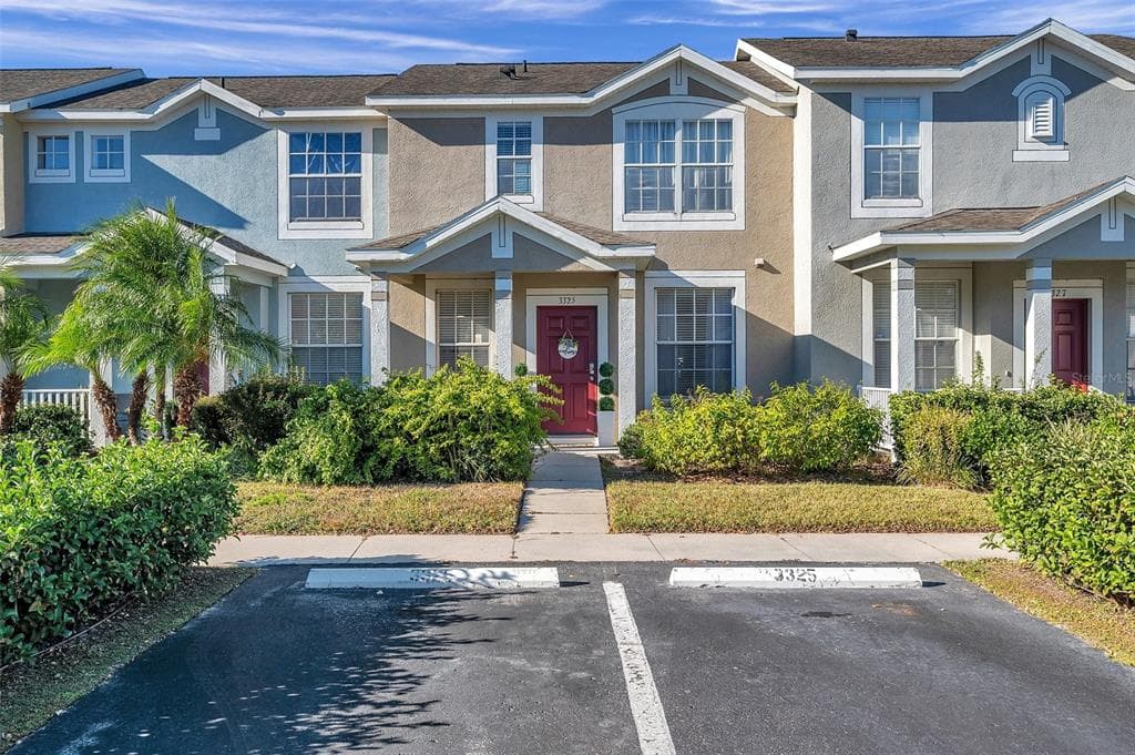 3325 BROKEN BOW DRIVE LAND O LAKES, FL 34639