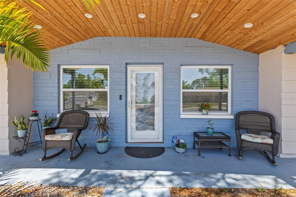 1344 DARTMOUTH DRIVE