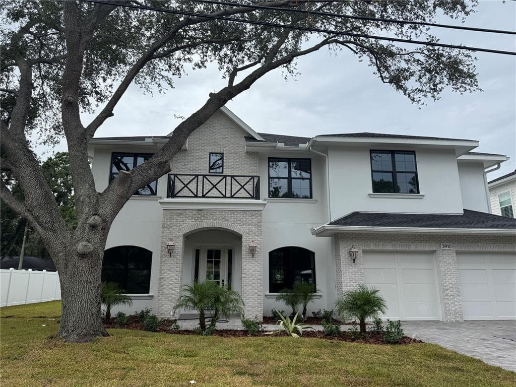 3910 W SAN CARLOS STREET TAMPA, FL 33629