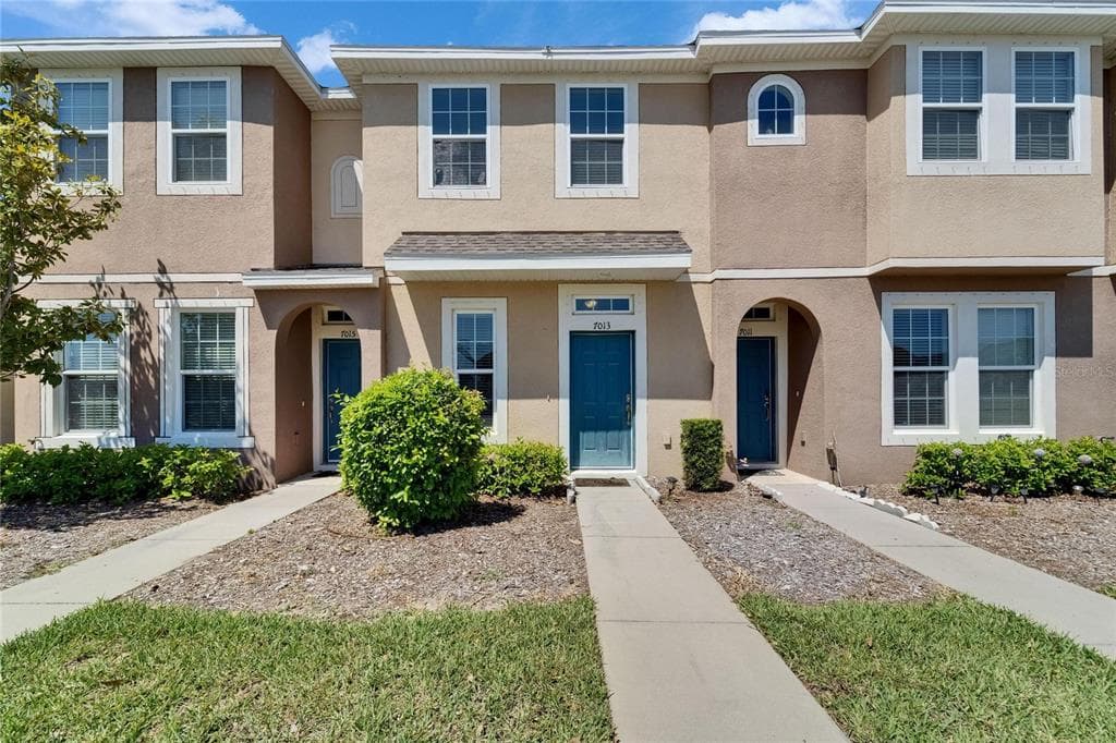 7013 WHITE TREETOP PLACE RIVERVIEW, FL 33578
