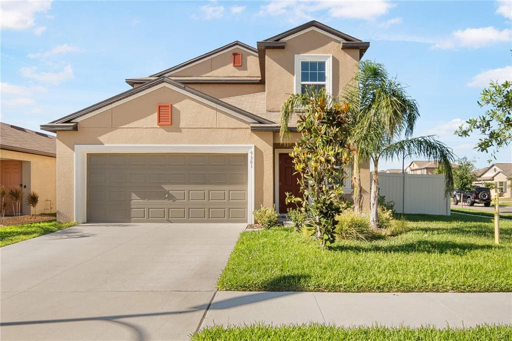 9301 LEMON DROP LOOP SUN CITY CENTER, FL 33573