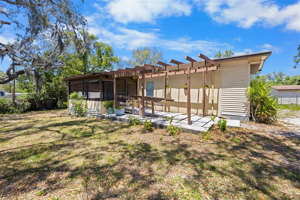 8181 FILSON STREET WEEKI WACHEE, FL 34613