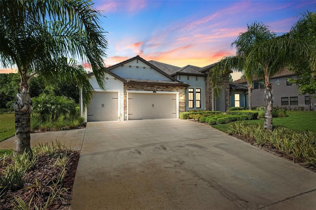 2817 CORDOBA RANCH BOULEVARD LUTZ, FL 33559