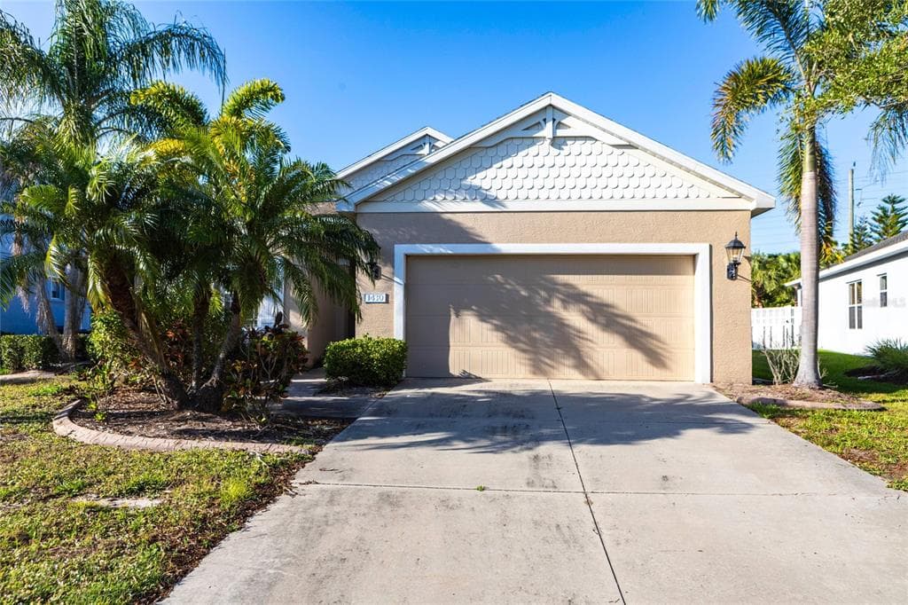 1430 BLUE HORIZON CIRCLE BRADENTON, FL 34208
