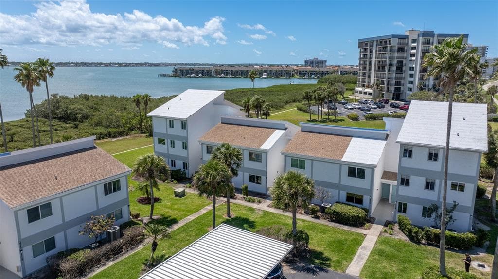 1451 GULF BOULEVARD UNIT 117 CLEARWATER BEACH, FL 33767