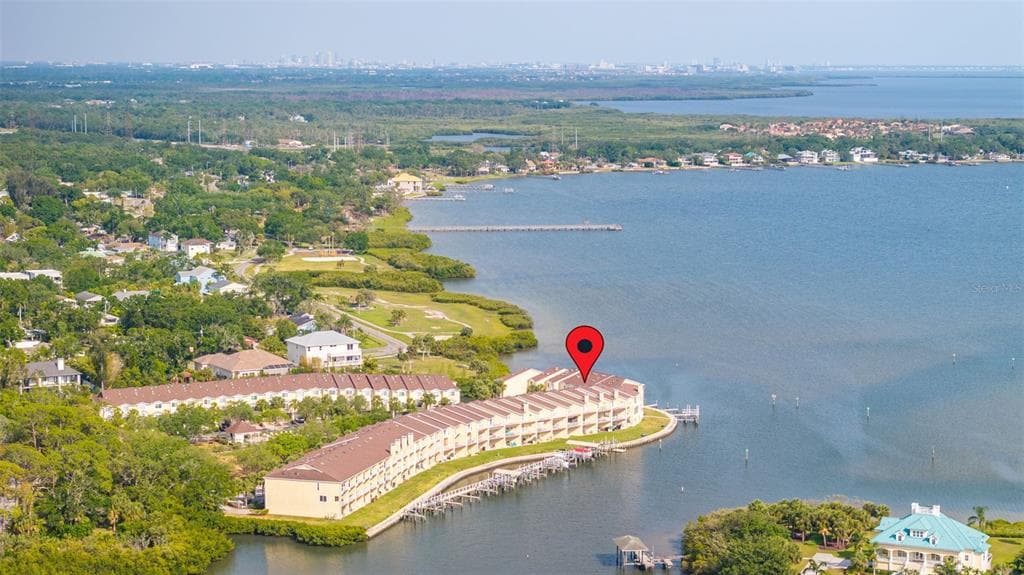 140 BRENT CIRCLE OLDSMAR, FL 34677