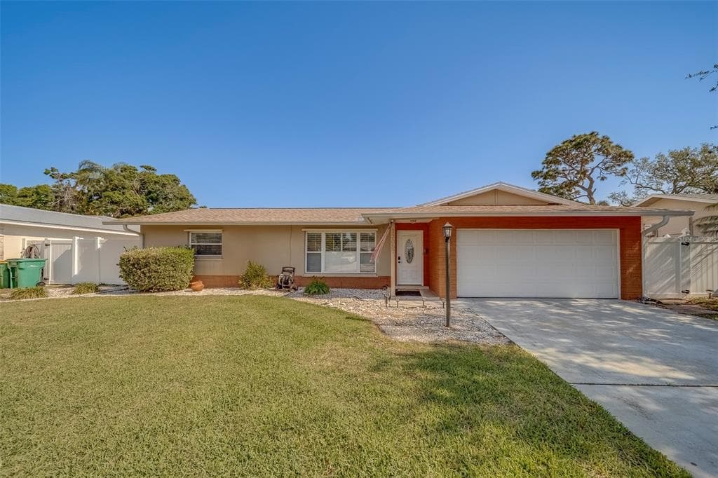 13057 89TH AVENUE SEMINOLE, FL 33776