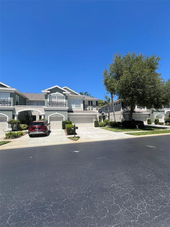 2111 PARK CRESCENT DRIVE LAND O LAKES, FL 34639