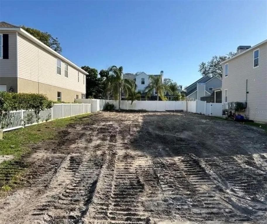 500 PALM AVENUE