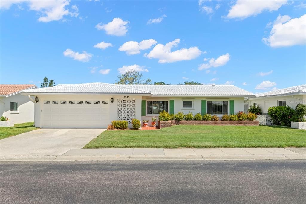 3545 97TH AVENUE N UNIT 4 PINELLAS PARK, FL 33782